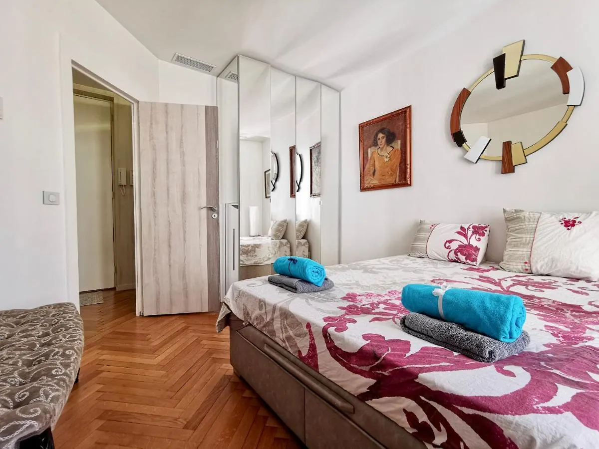 Luxury Baquis Apartment Nice